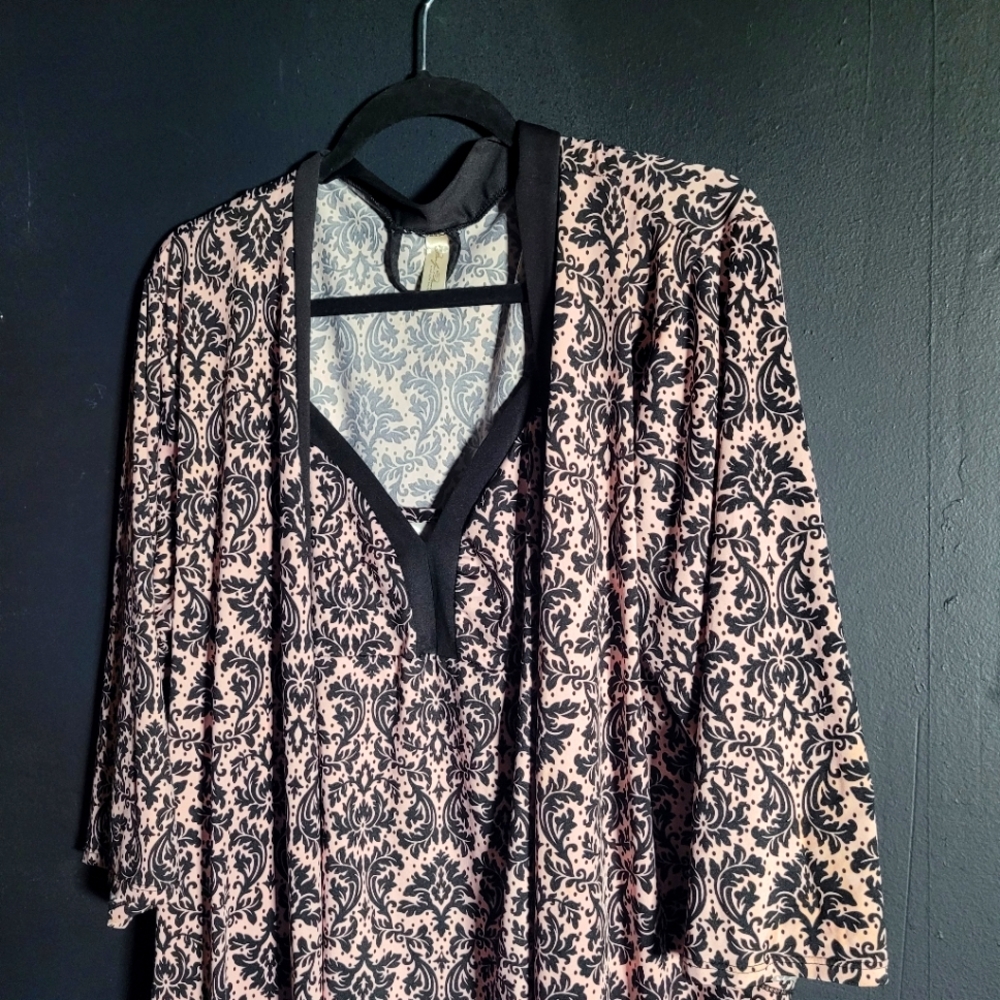 Pink and Black Robe Set